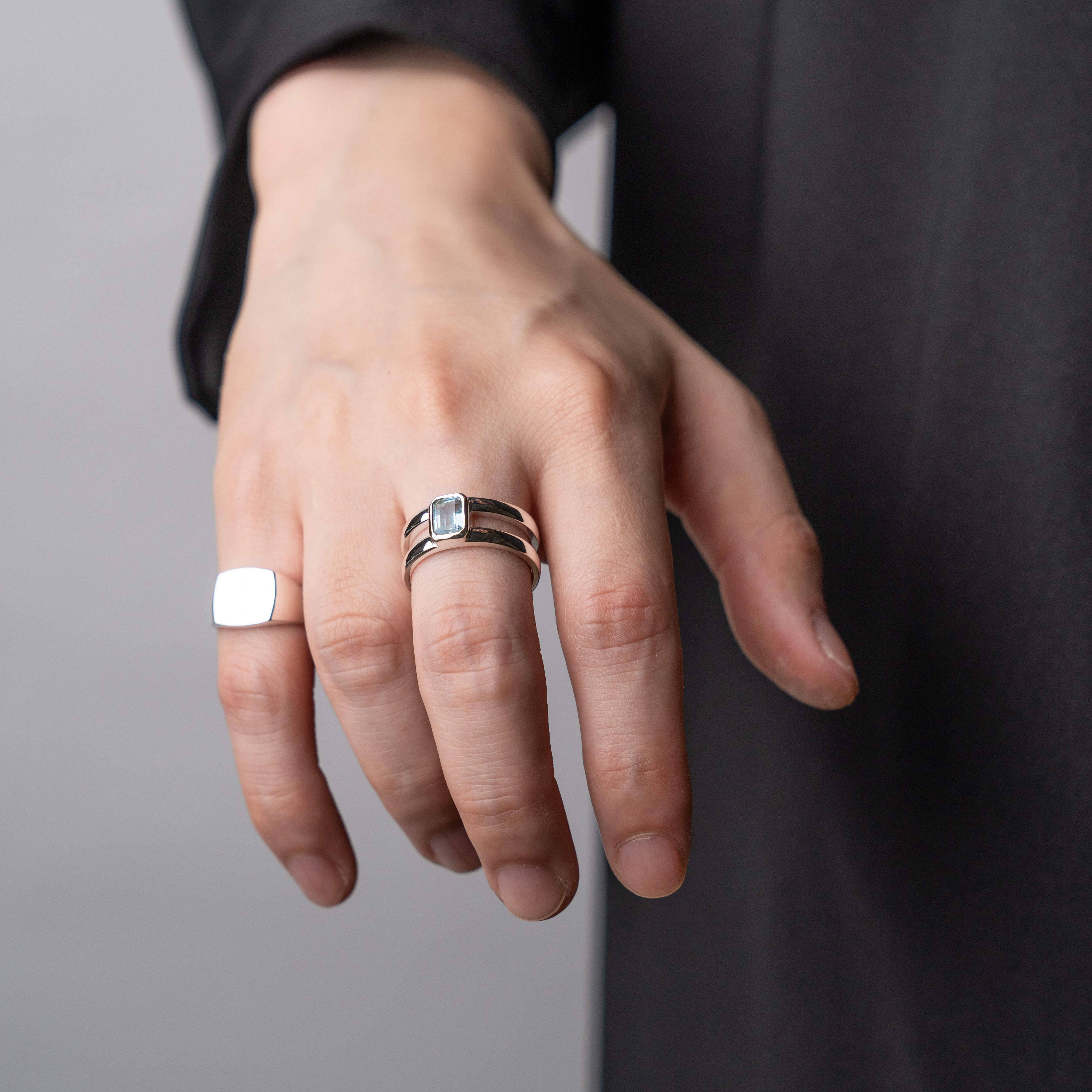 Blue Topaz Rectangle ring – HASH.