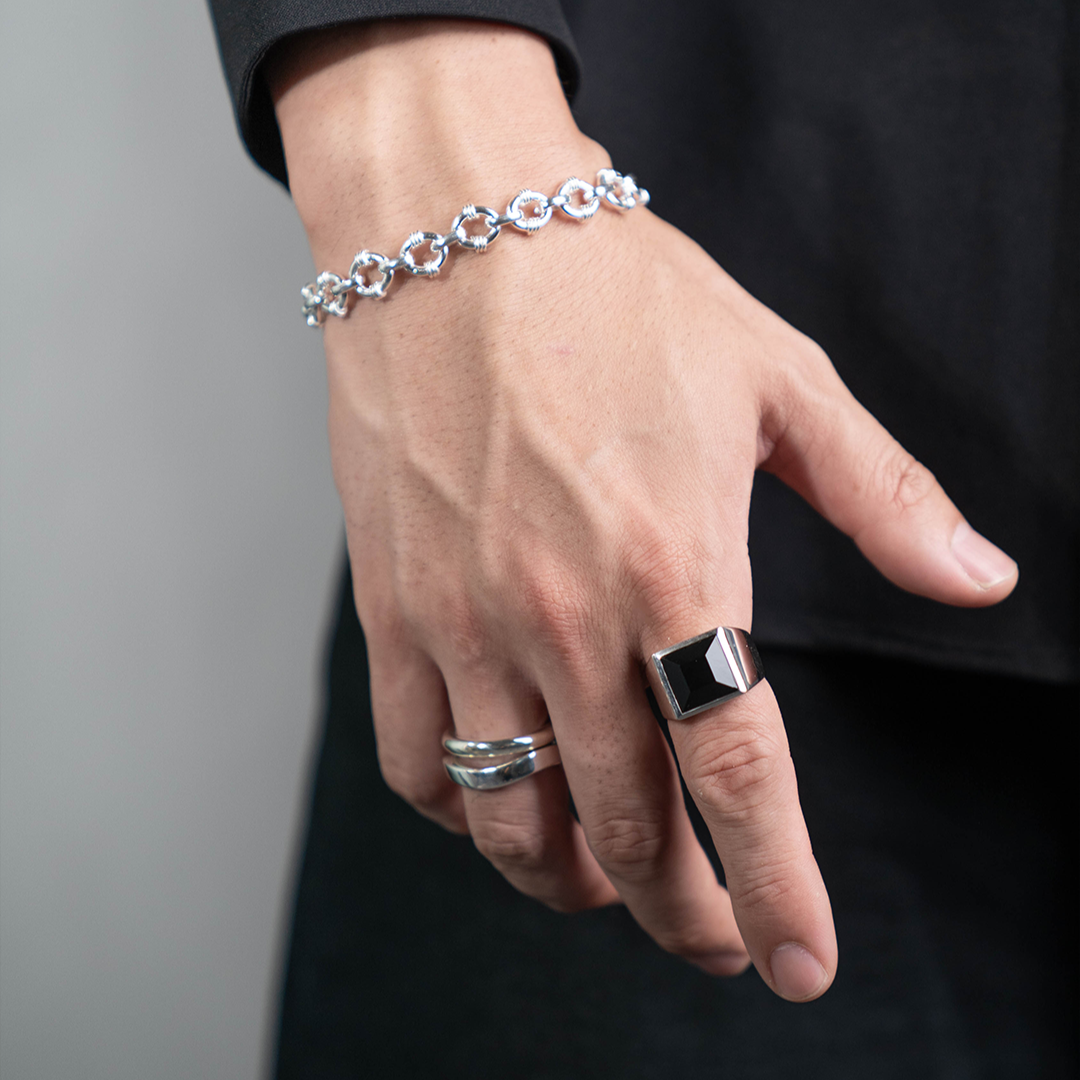 Black onyx square ring – HASH. Black onyx square ring – HASH.