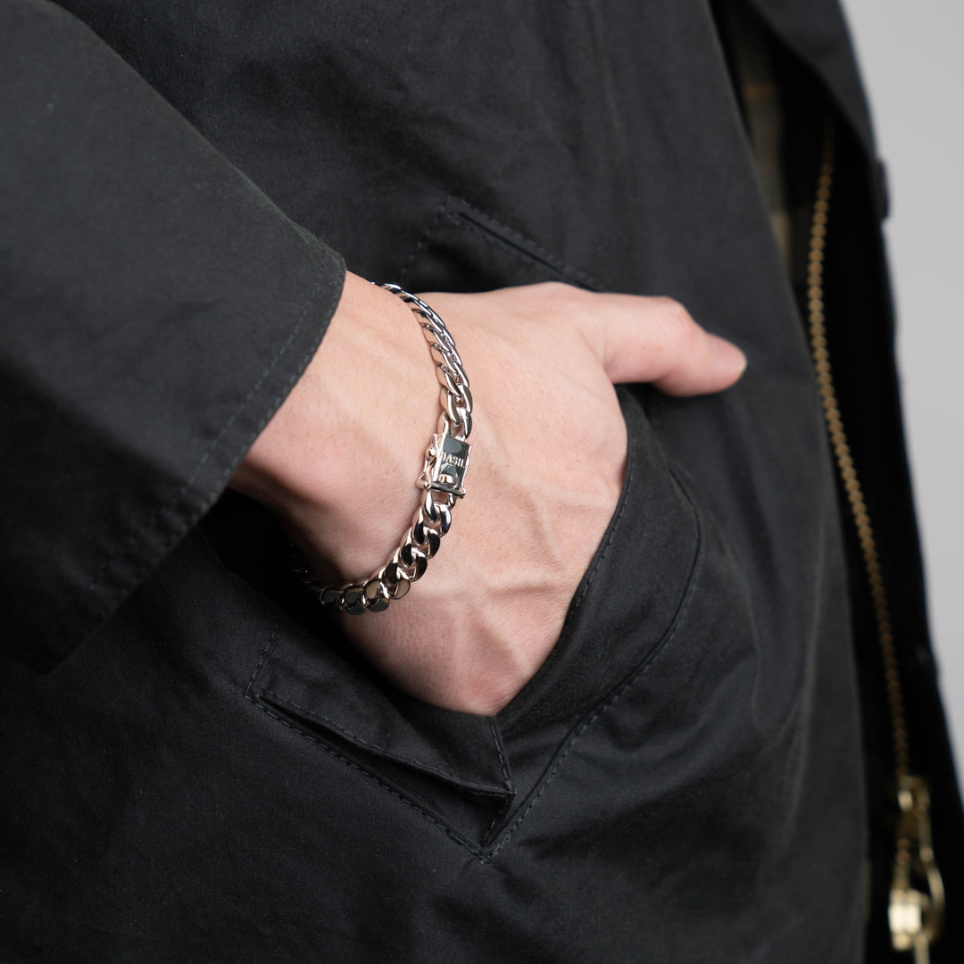 Curve Chain Bracelet