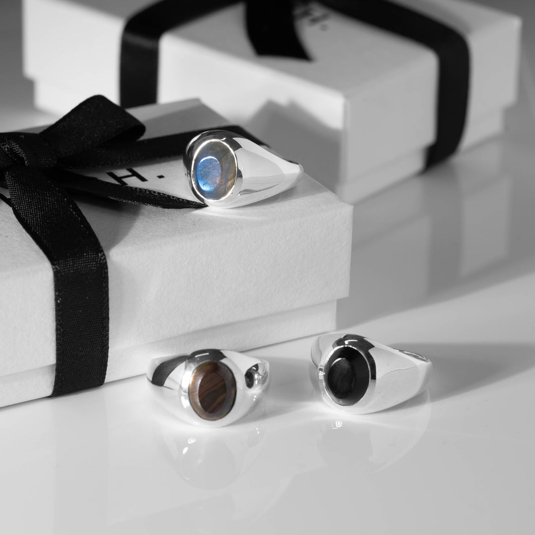 Black onyx oval cut ring