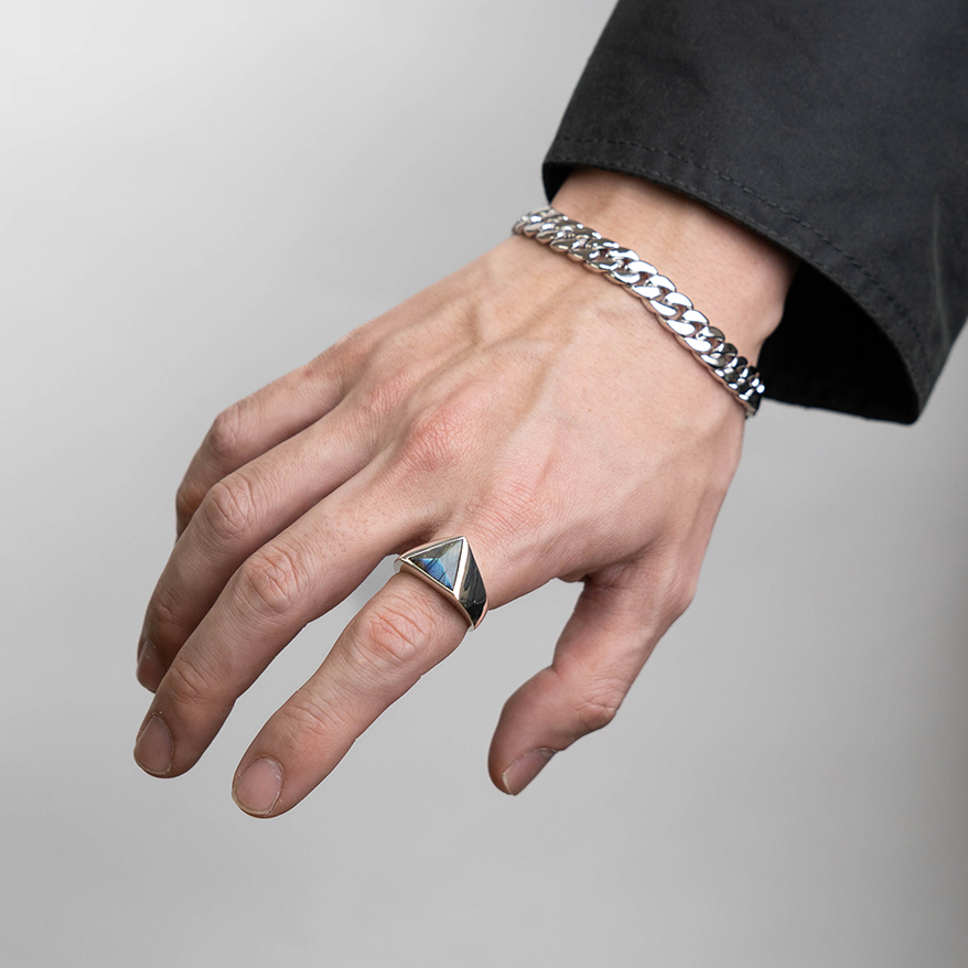 Labradorite Triangle ring – HASH. Labradorite Triangle ring – HASH.