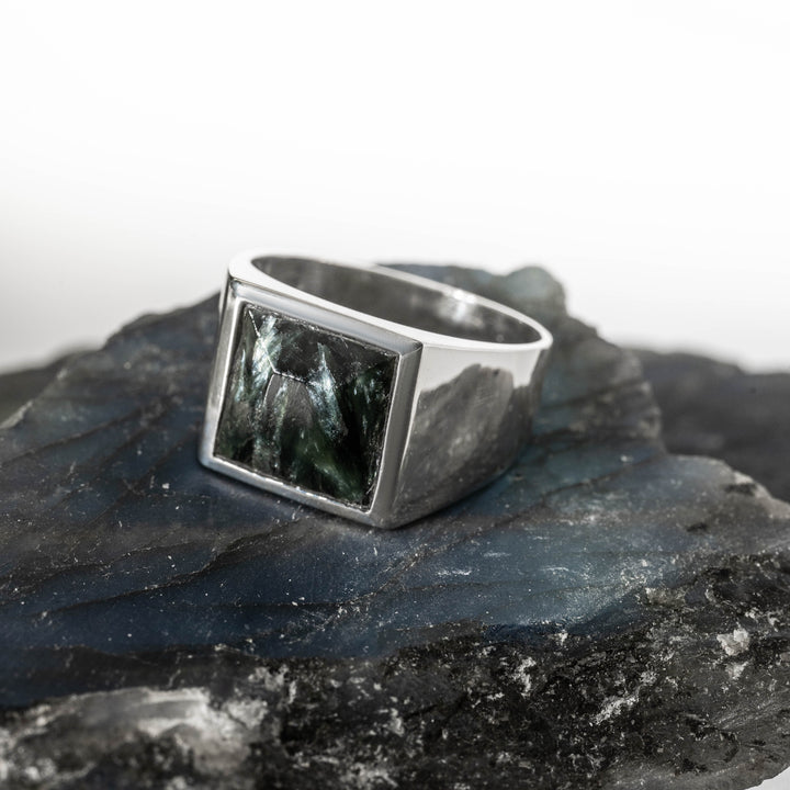 Seraphinite square ring