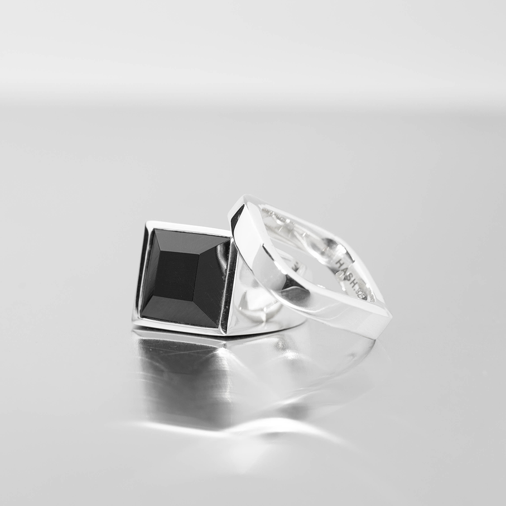 Black onyx square ring