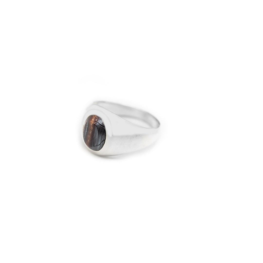 Iron tigereye oval cut ring