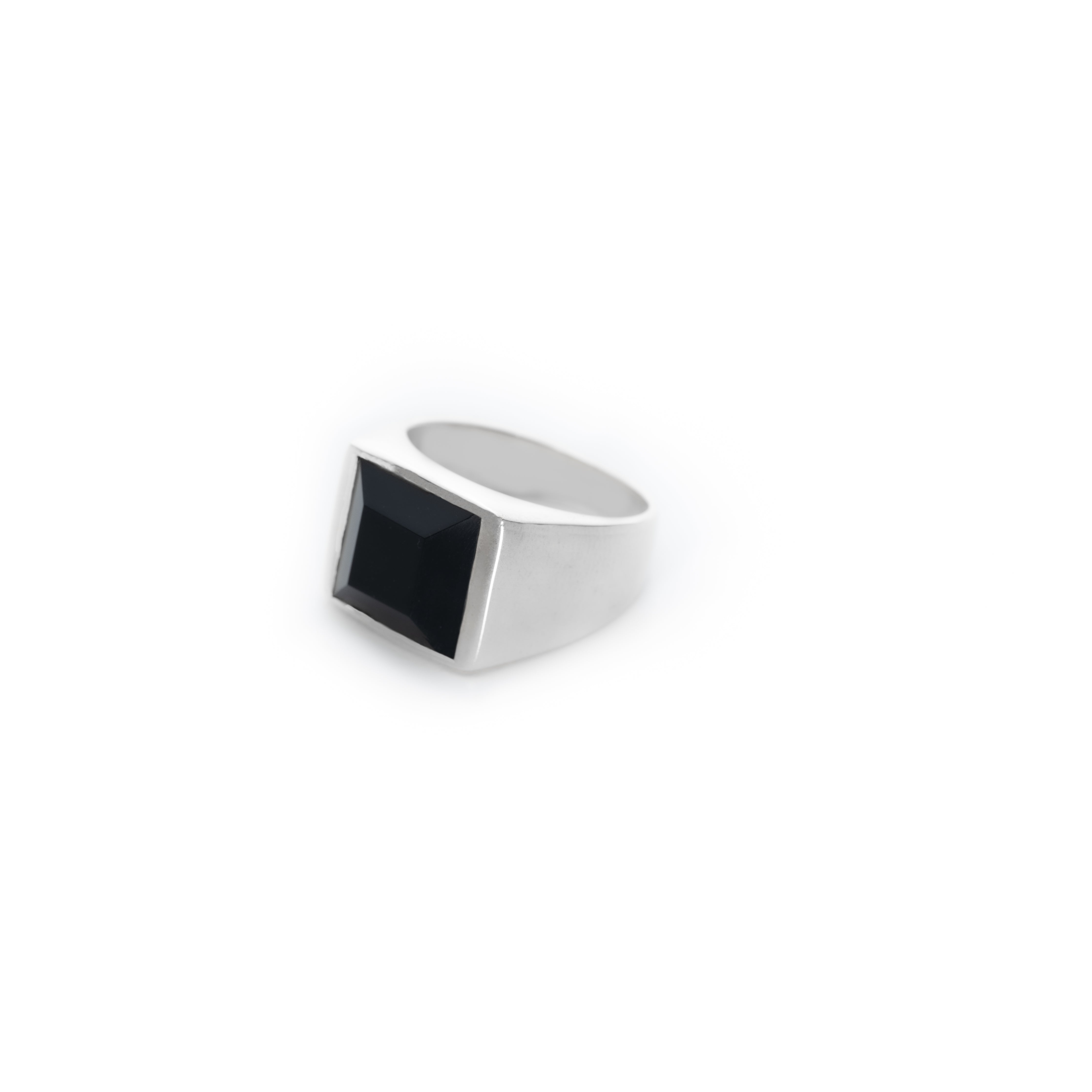 Black onyx square ring – HASH.