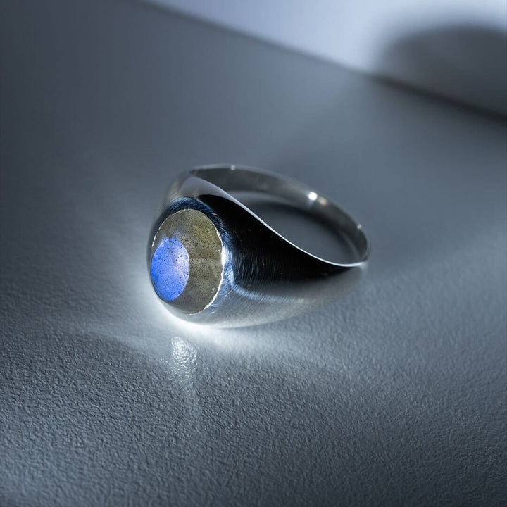 Labradorite oval cut ring