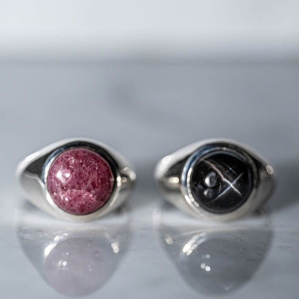 Black Star  Round Cabochon ring